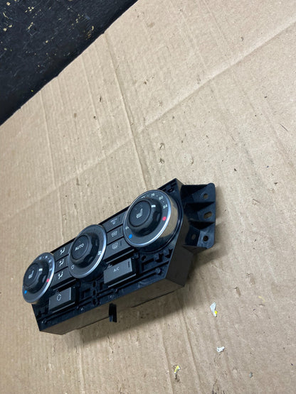 2013 2014 2015 Land Rover Lr2 Ac Heater Climate Control Oem AA7936 DG2