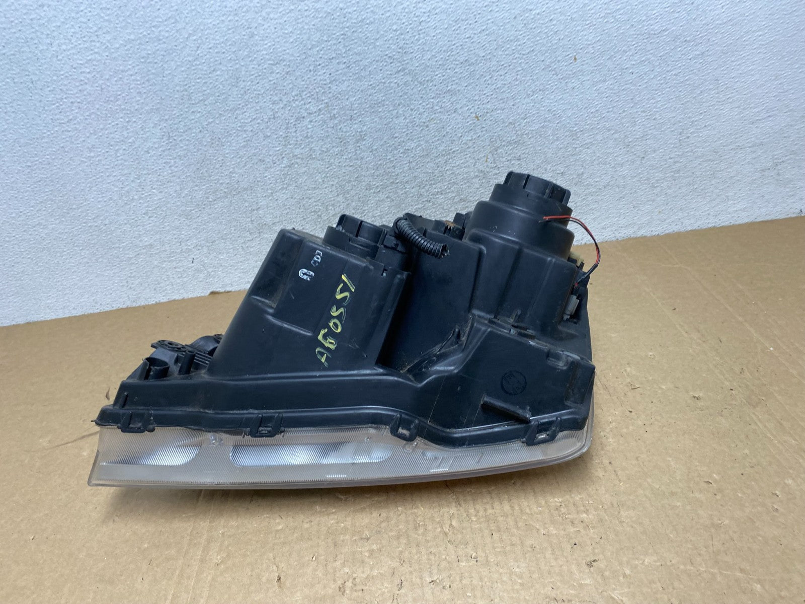 2007 2008 2009 Kia Sorento Right Passenger RH Side Headlight Halogen AG0551 DW6
