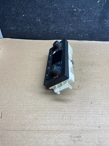 2003-2009 GMC Chevrolet Envoy Trailblazer Climate Control A/C Panel AH1462 DG2
