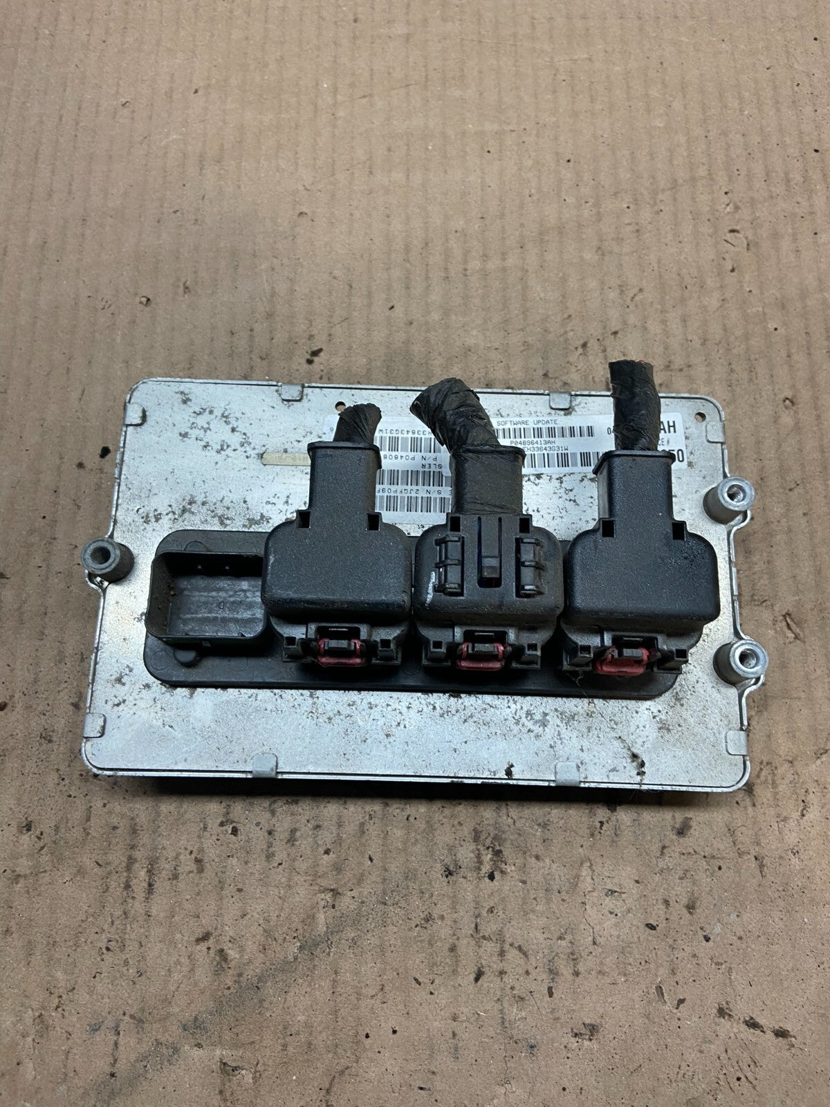 2005 Dodge Magnum Charger Engine Control ECU P04896413AH E86420
