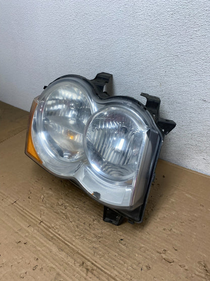 2008-2010 Jeep Grand Cherokee Right RH Side Halogen Headlight AD4353 DW1