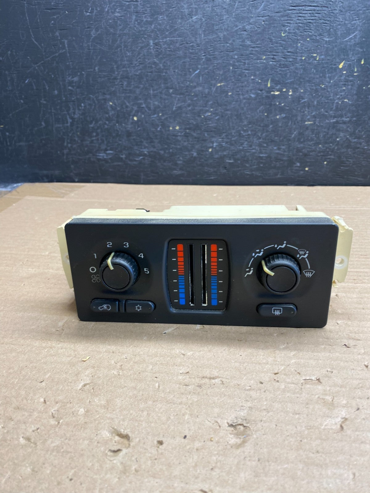 2003 to 2006 Chevrolet Silverado HVAC Heater Climate Control Module AG5242 DG0