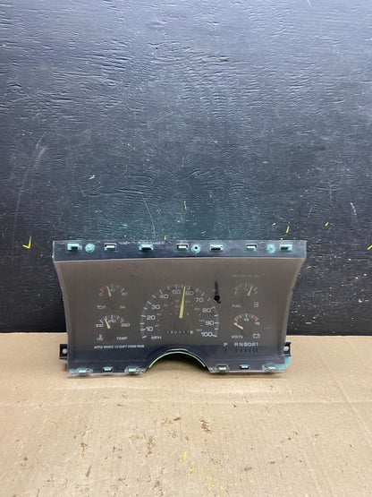 1995 Chevrolet Astro Cluster Gauge Speedometer ECM U4953 DG0