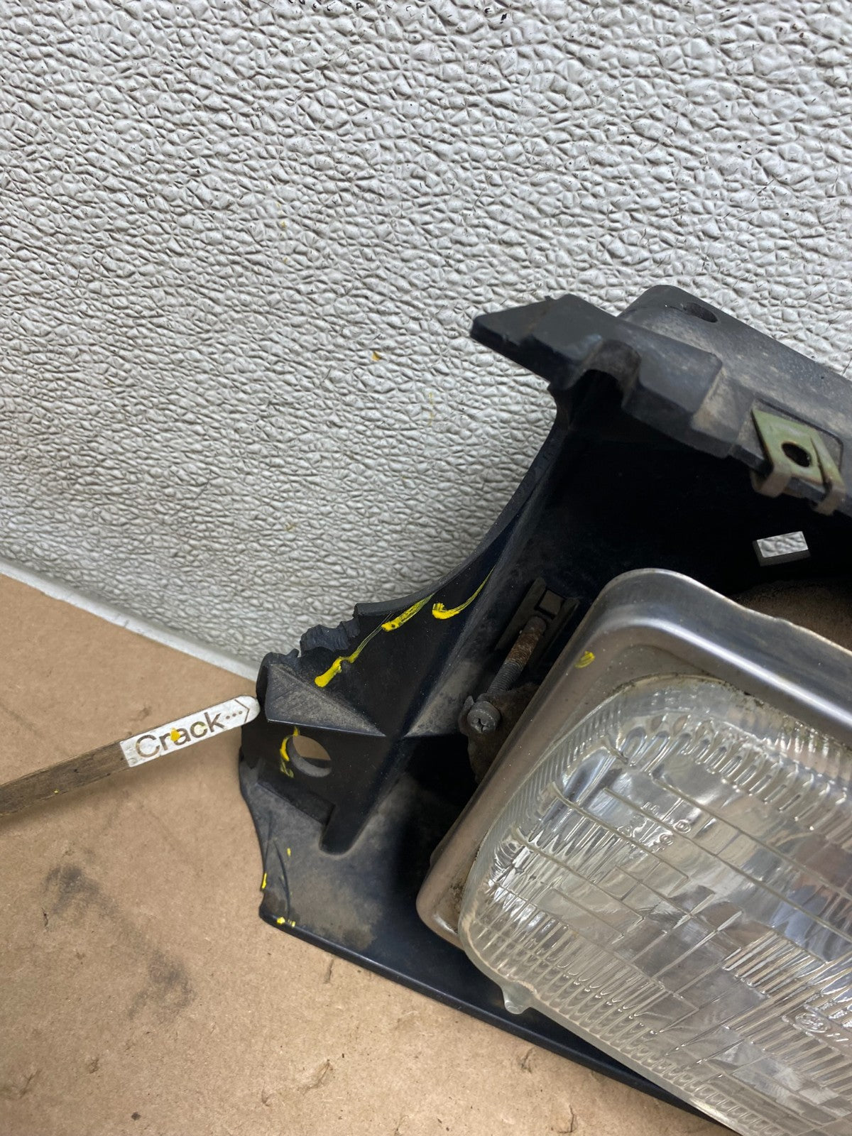 1993- to 1996 Ford E150 Van Driver Left Side Headlight Sealed Beam S3944 PS3