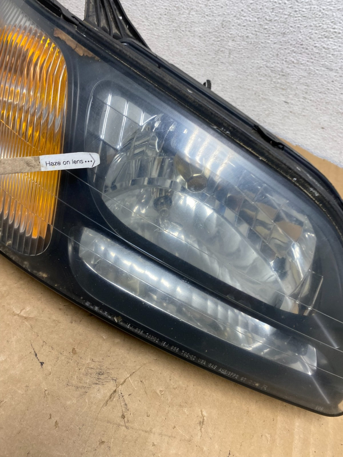 2001 to 2004 Subaru Legacy Outback Right Passenger Rh Headlight AD2750 DW4