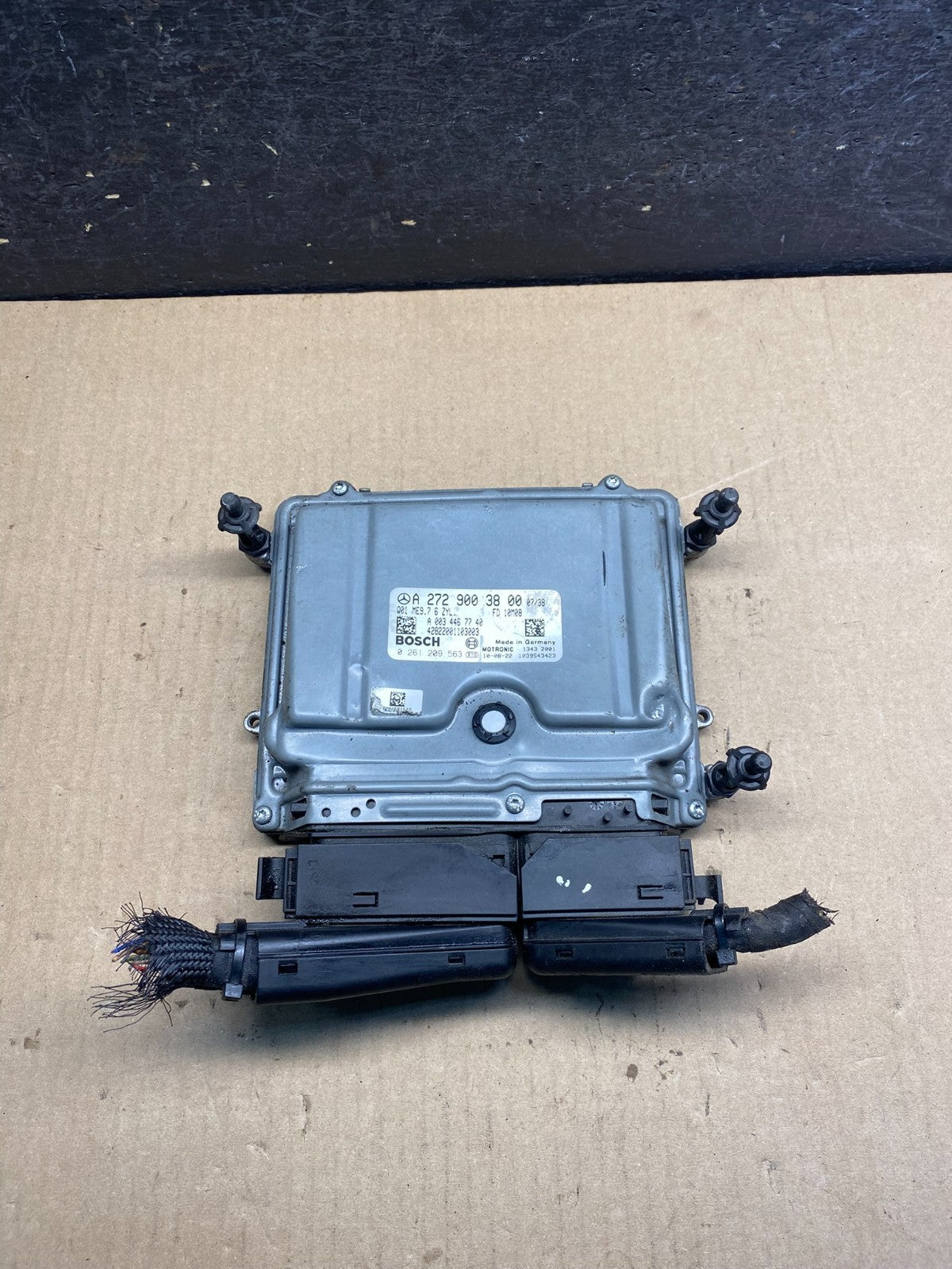2008 to 2012 Mercedes C300 E350 Engine Computer Module ECM ECU AH1700 DG0