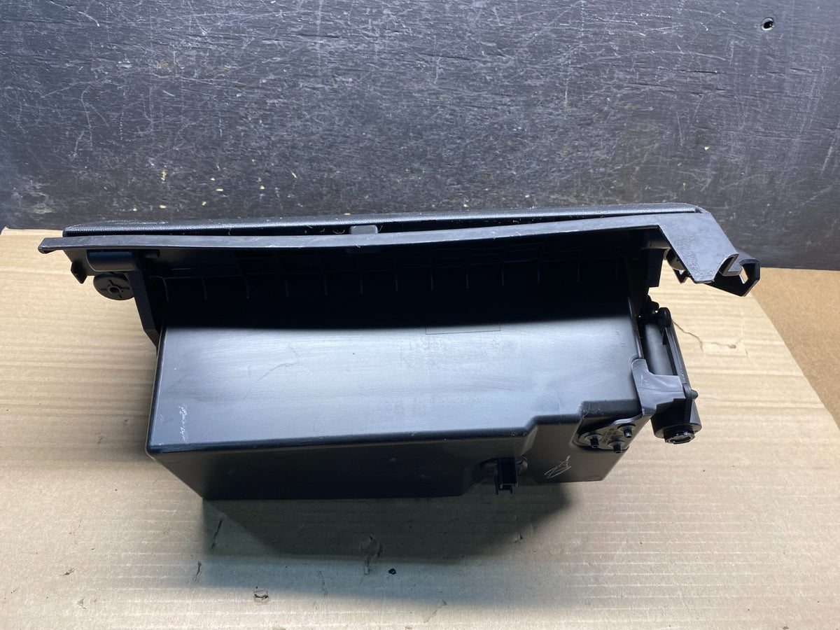2010 - 2017 Chevrolet Volt Right Passenger Side Glove Box AH9940 DG5
