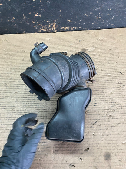 2007 - 2009 Hyundai Santa Fe 3.3L V6 Air Intake Resonator Duct Pipe OEM s3734 DG6