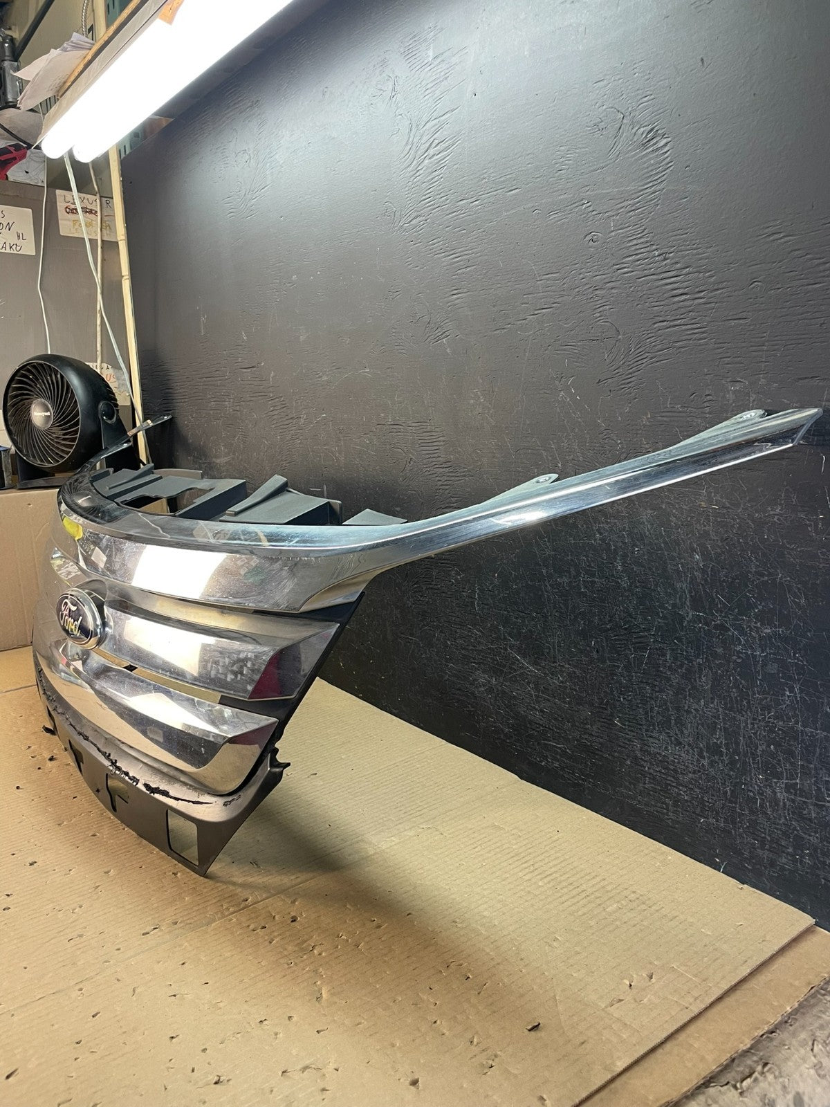2010 2011 2012 Ford Fusion Front Upper Chrome Grill Grille AE3774 DG1