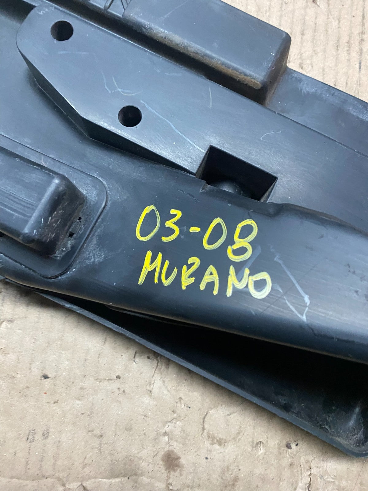 2003 to 2007 Nissan Murano Upper Air Intake Duct V3973 DG8