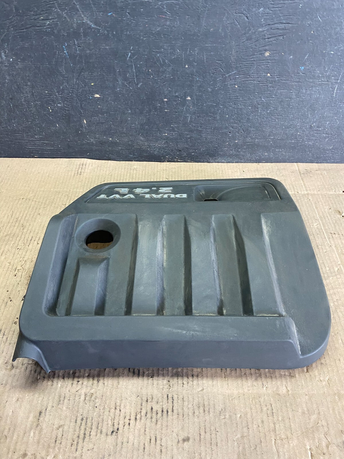 2012 to 2014 Chrysler 200 Engine Cover Top Lid Cover J7248 DG1