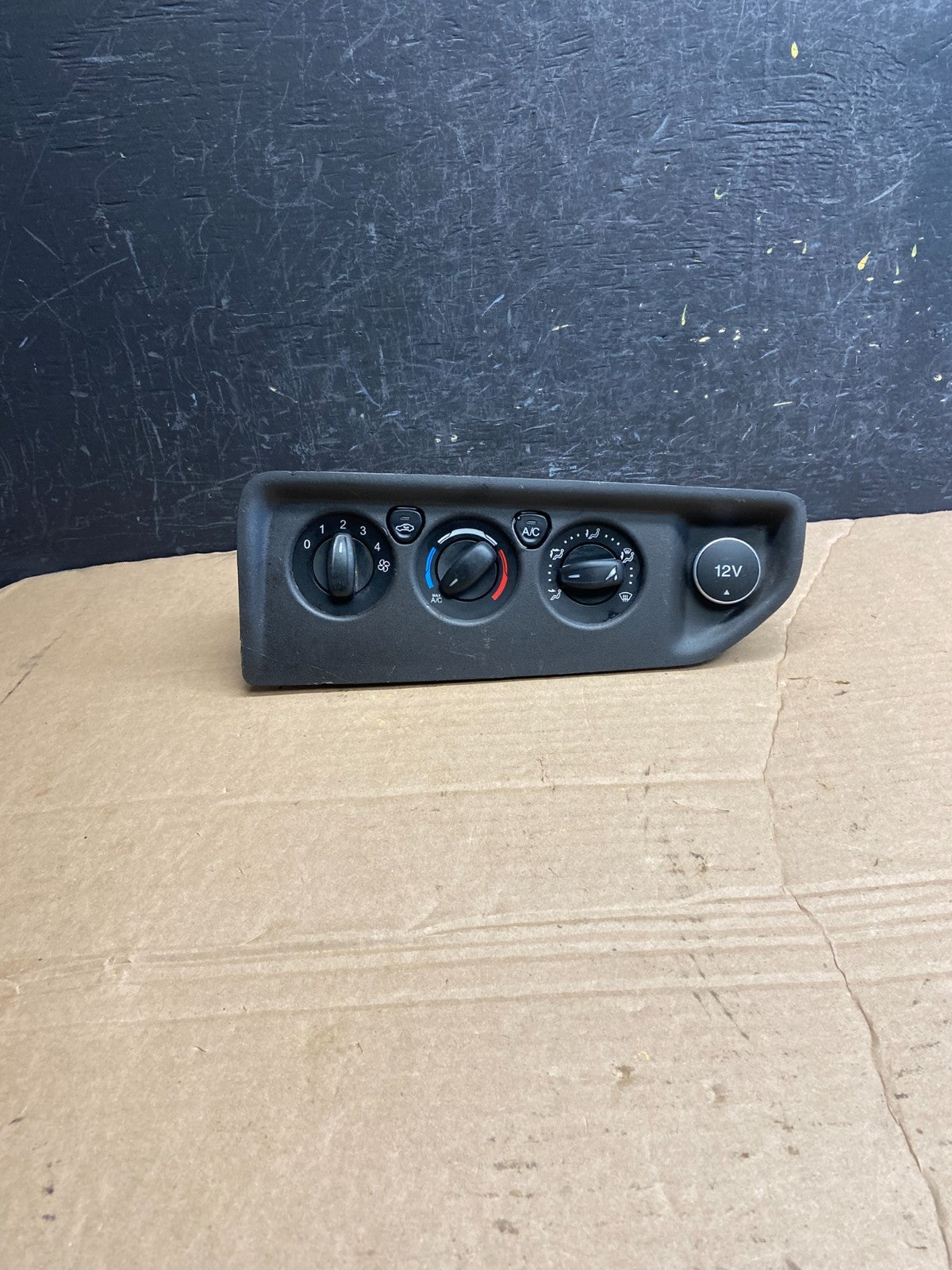 2015 - 2019 Ford Transit A/C Heater Climate Control W/Bezel AF1889 DG0