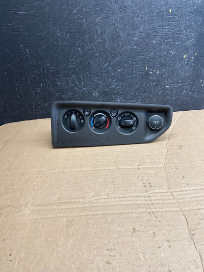 2015 - 2019 Ford Transit A/C Heater Climate Control W/Bezel AF1889 DG0