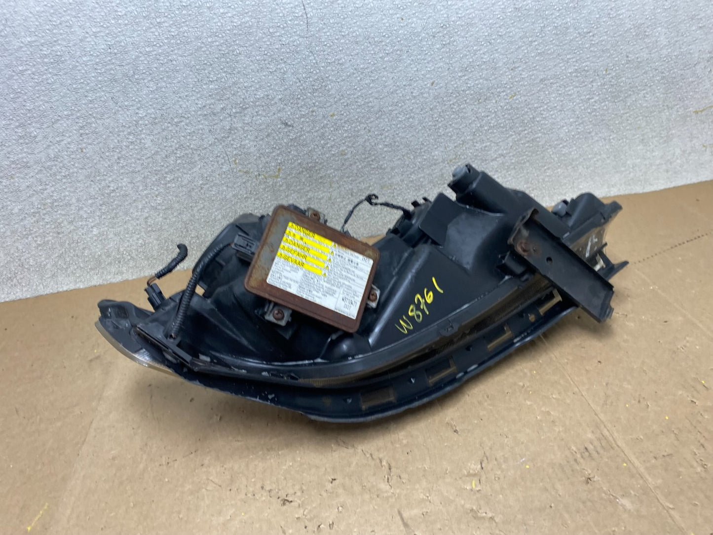2004 to 2008 Acura TSX Left Driver Side Xenon HID Headlight W8761 DW9