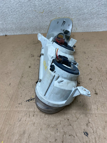 2001 2002 Toyota Corolla Left Driver LH Side Halogen Headlight W1090 DW8