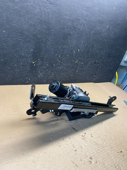 2006 - 2012 Hyundai Entourage Power Trunk Motor Assembly 81770-4D101 s2807 DG1