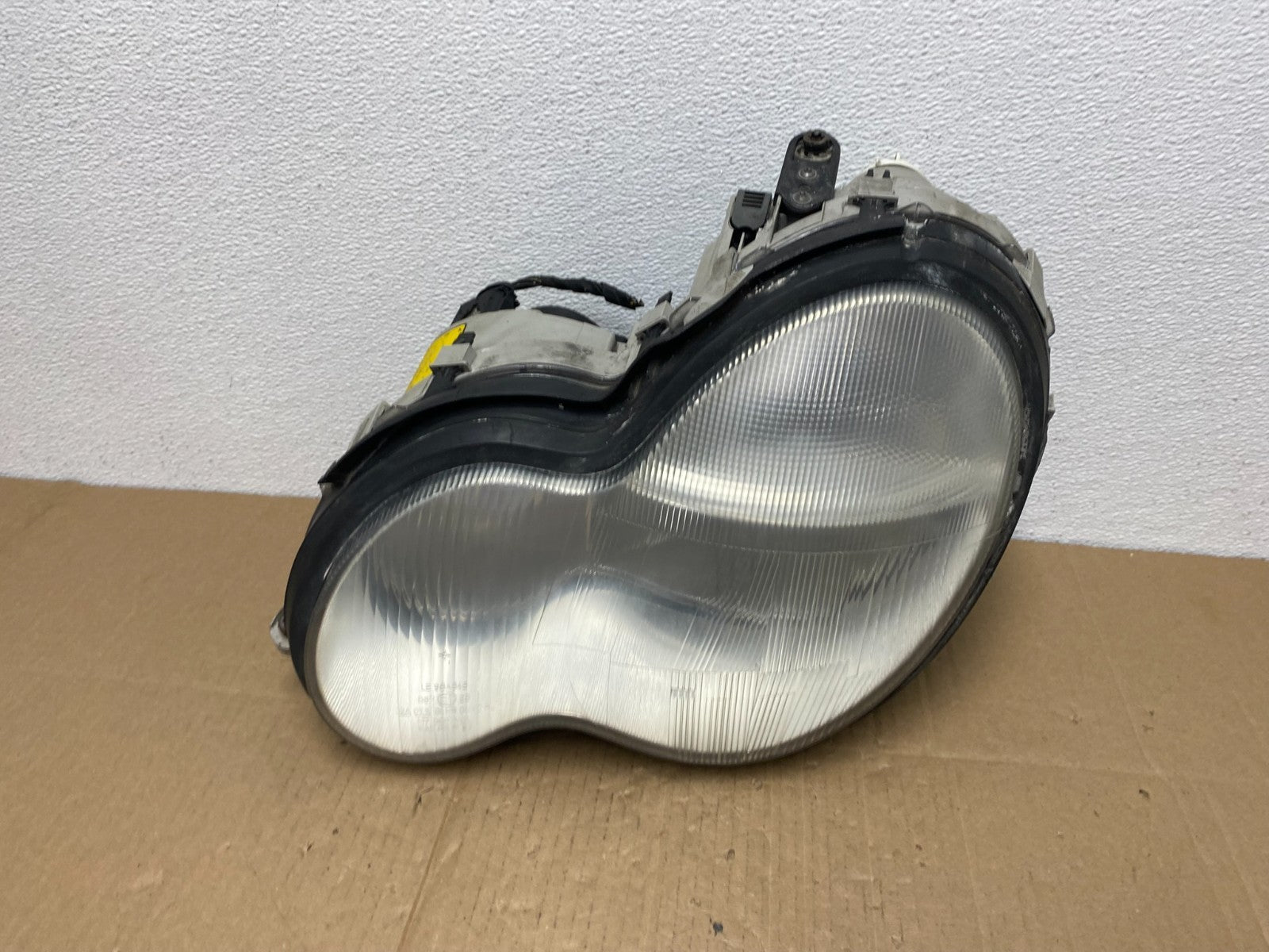 2001-2004 Mercedes-Benz C Class Halogen Left Driver Headlight Oem AB8119 DW0