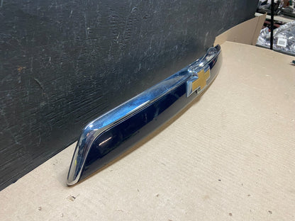 2016-2017 Chevrolet Equinox Rear Liftgate Garnish Chrome Trim W/Camera E8542 DG12