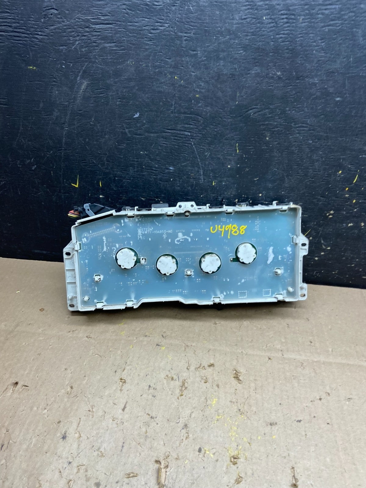 2006 to 2011 Ford Crown Victoria Speedometer Cluster Gauge u4988 DG5
