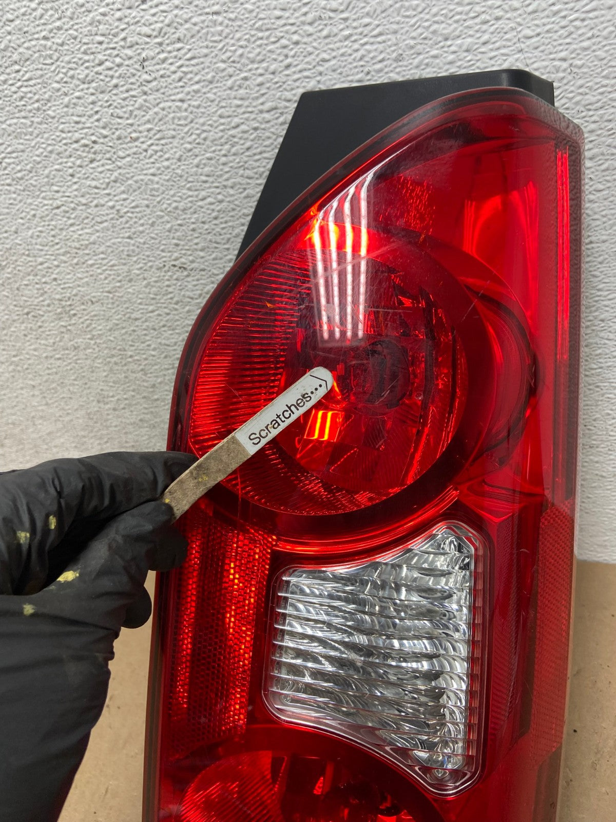 2005 to 2015 Nissan Xterra Right Passenger Rh Side Tail light AD6547 LK3