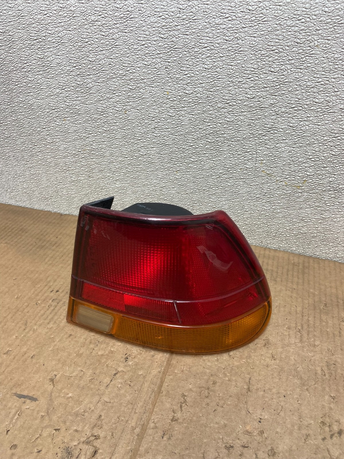 1996 - 1997 Saturn SC1 Right Passenger RH Side Tail Light OEM AA6698 DW0