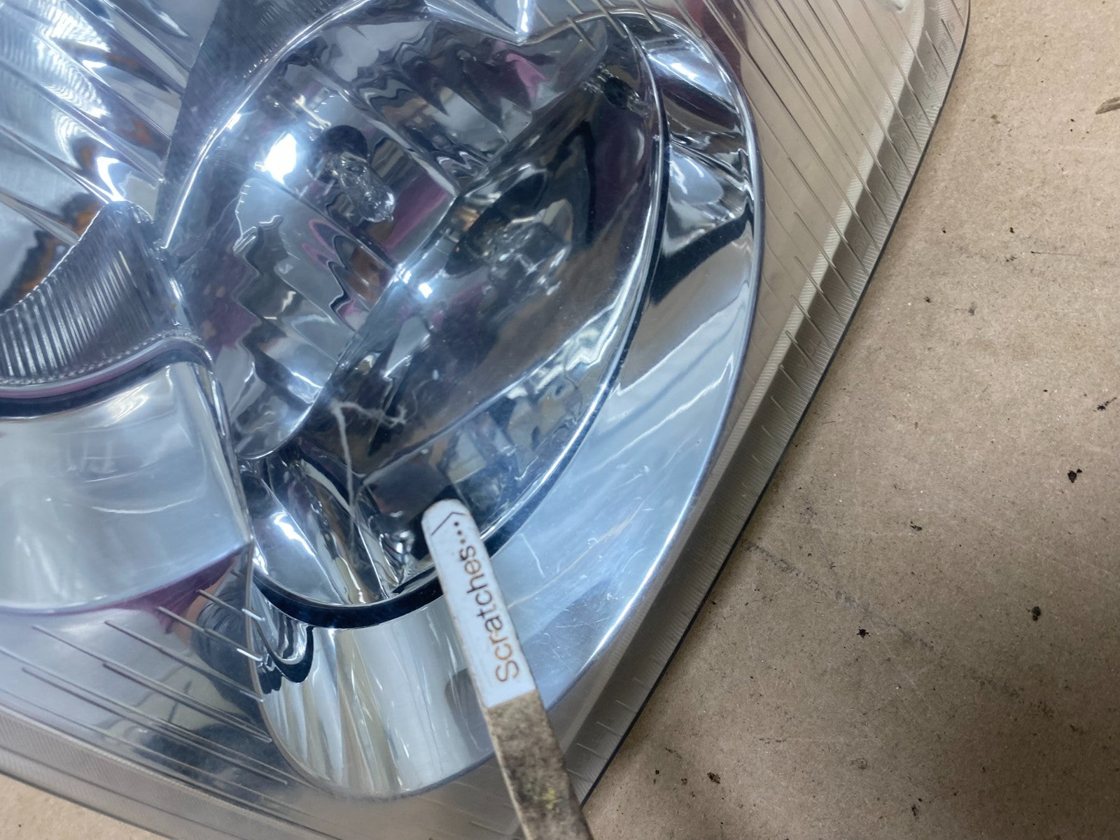 2002 to 2009 Gmc Envoy Left Driver Lh Side Headlight Halogen AG4535 DW3
