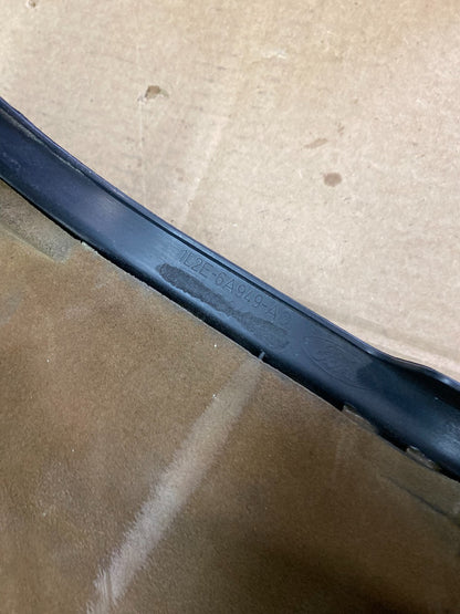 2002 to 2006 Ford Explorer 4.6L v8 Engine Cover Protector x9582 DG8