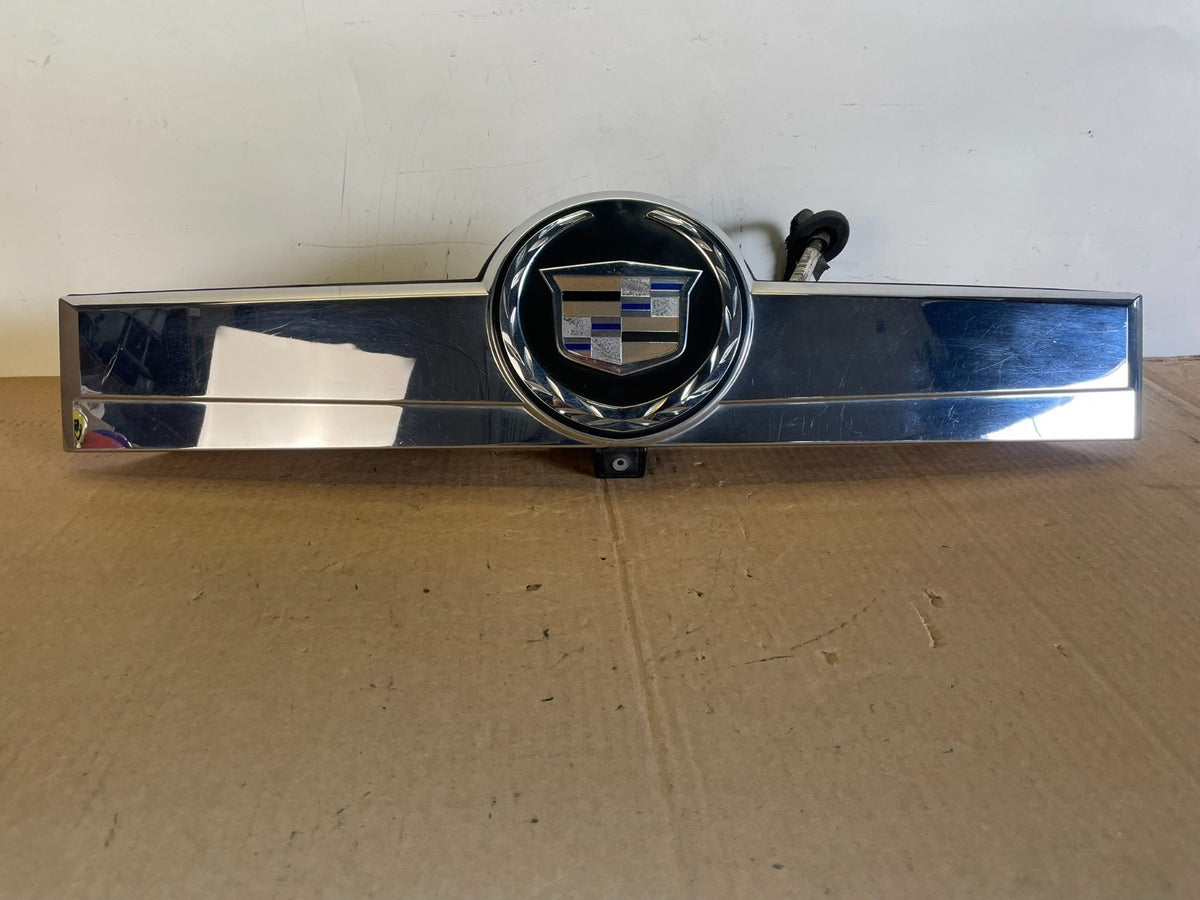 2007 to 2014 Cadillac Escalade Rear Liftgate Trim Molding W/Camera ah6425 DG0