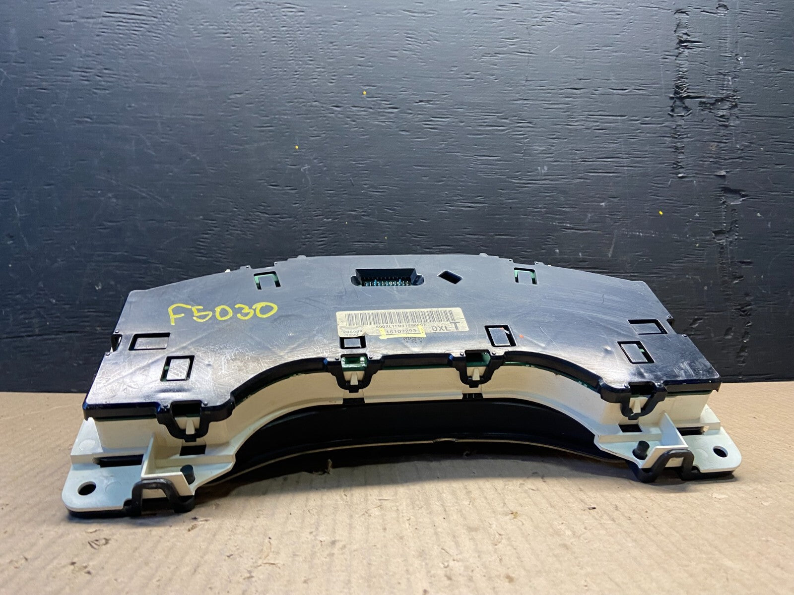 2004 to 2007 Chevrolet Express Speedometer Cluster Gauge F5030 PS6