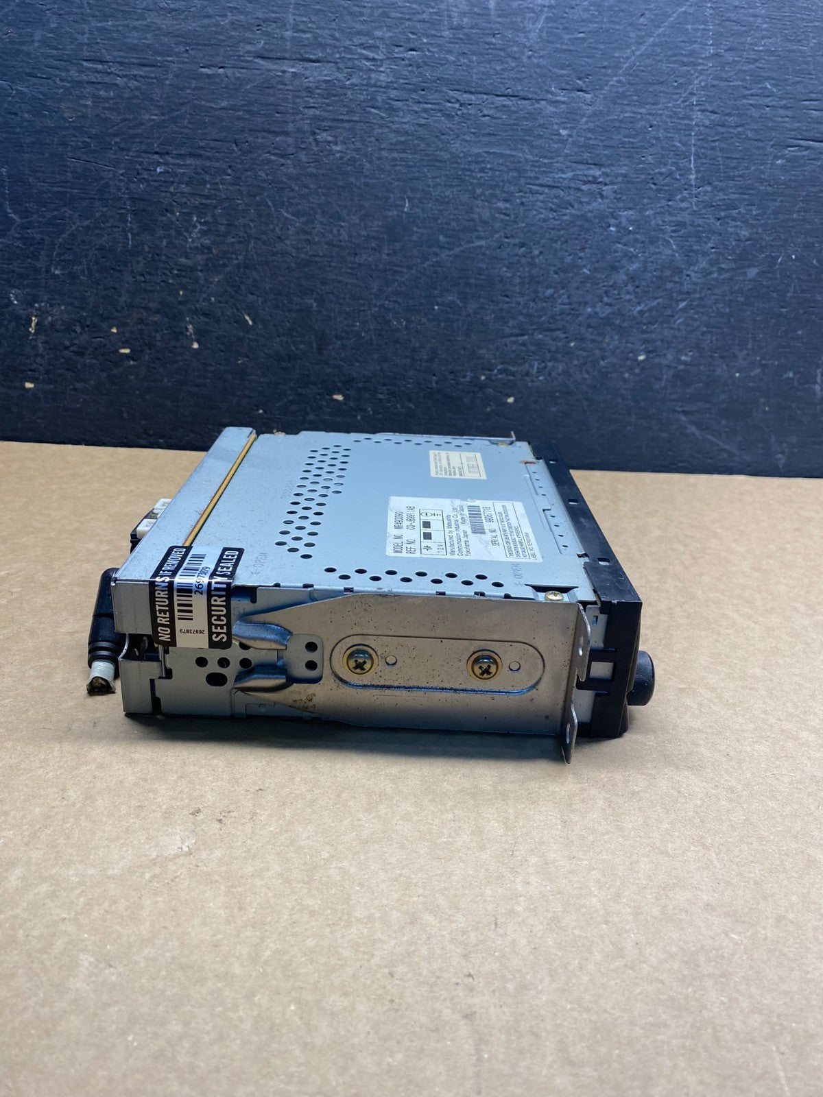 2000-2001 Mitsubishi Diamante Radio Stereo Tuner Tape Cassette Player AG6009 DG2
