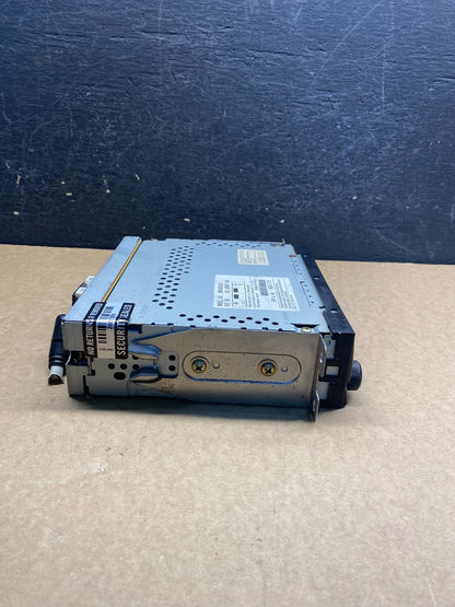 2000-2001 Mitsubishi Diamante Radio Stereo Tuner Tape Cassette Player AG6009 DG2