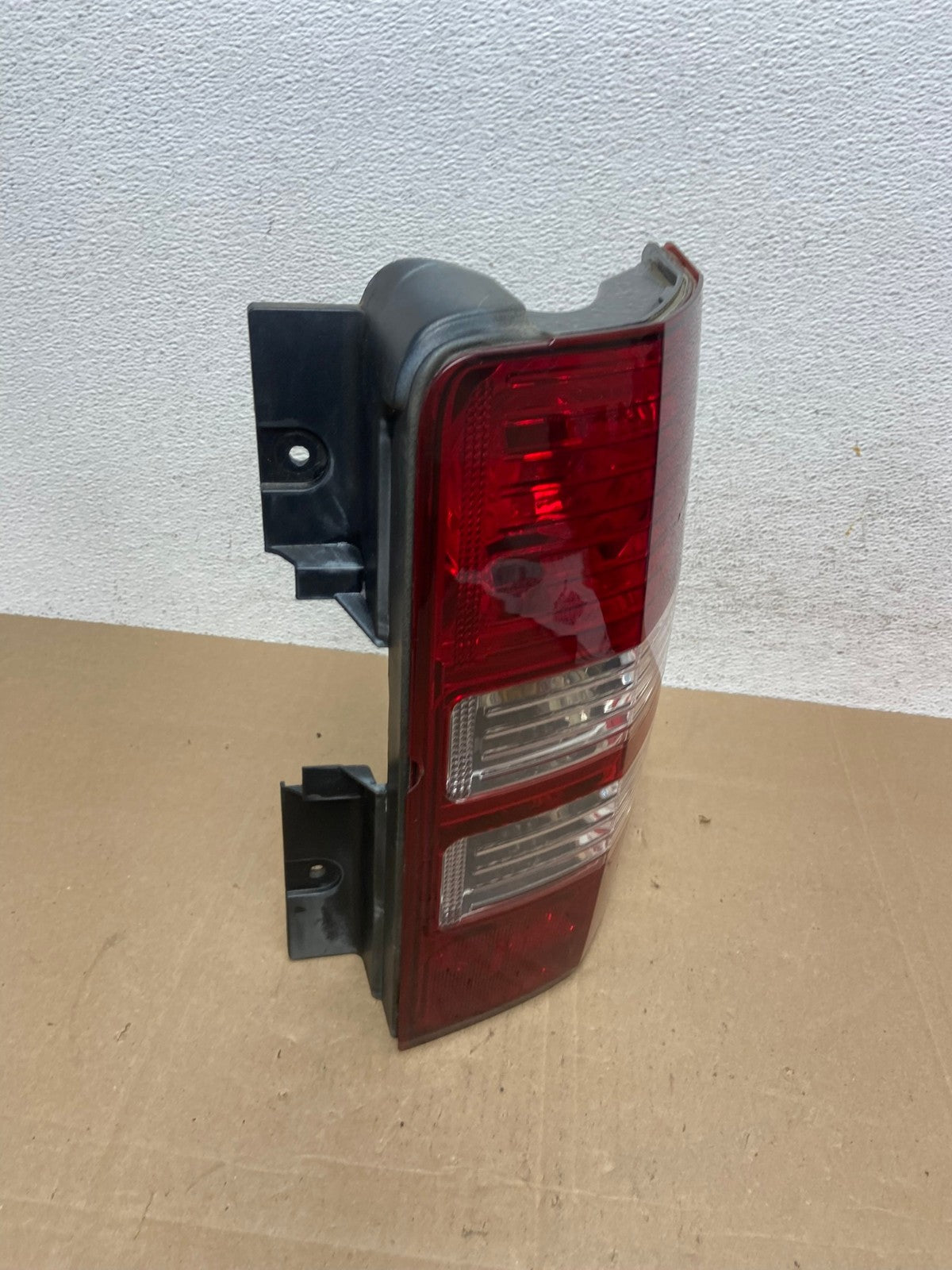 2008 to 2012 Jeep Liberty Right Passenger RH Side Tail Light AE4957 LK2