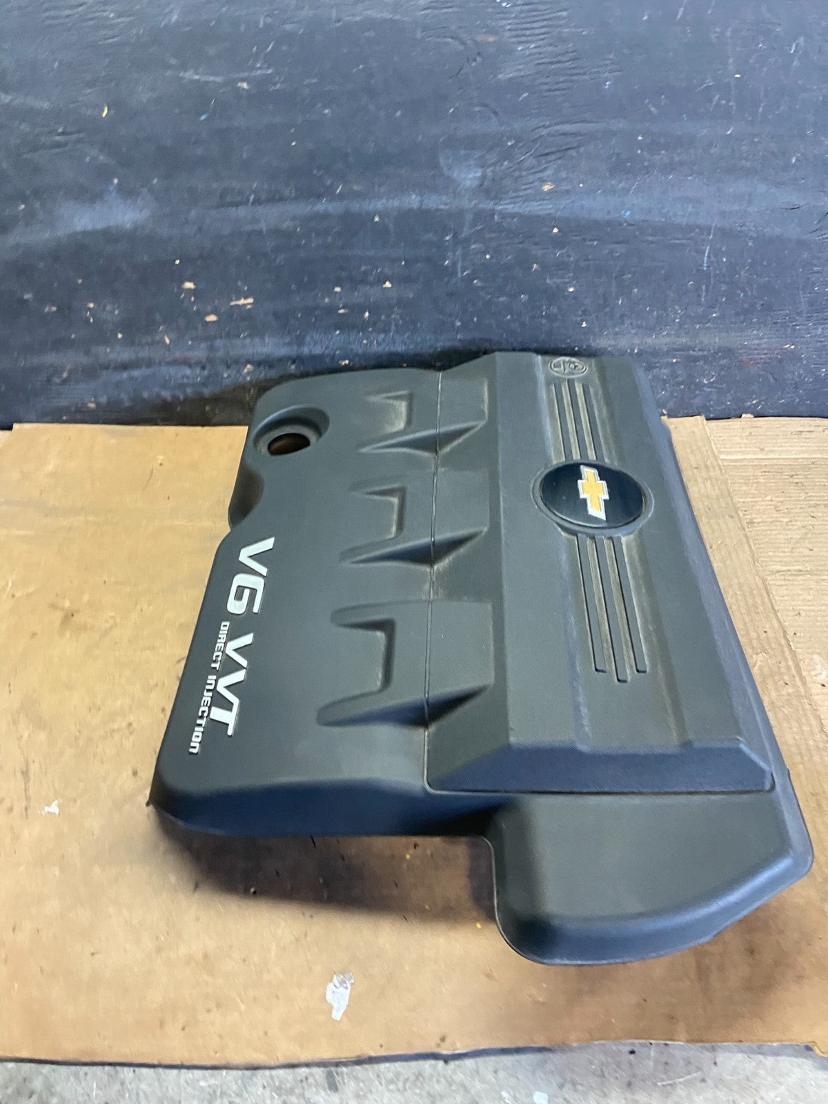 2010 to 2012 Chevrolet Equinox V6 VVT Plastic Engine Cover Shield r0273 DG2