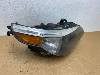 2004 to 2007 BMW 525i 5 Series Headlight Right Passenger Xenon AFS AC7731 DW2