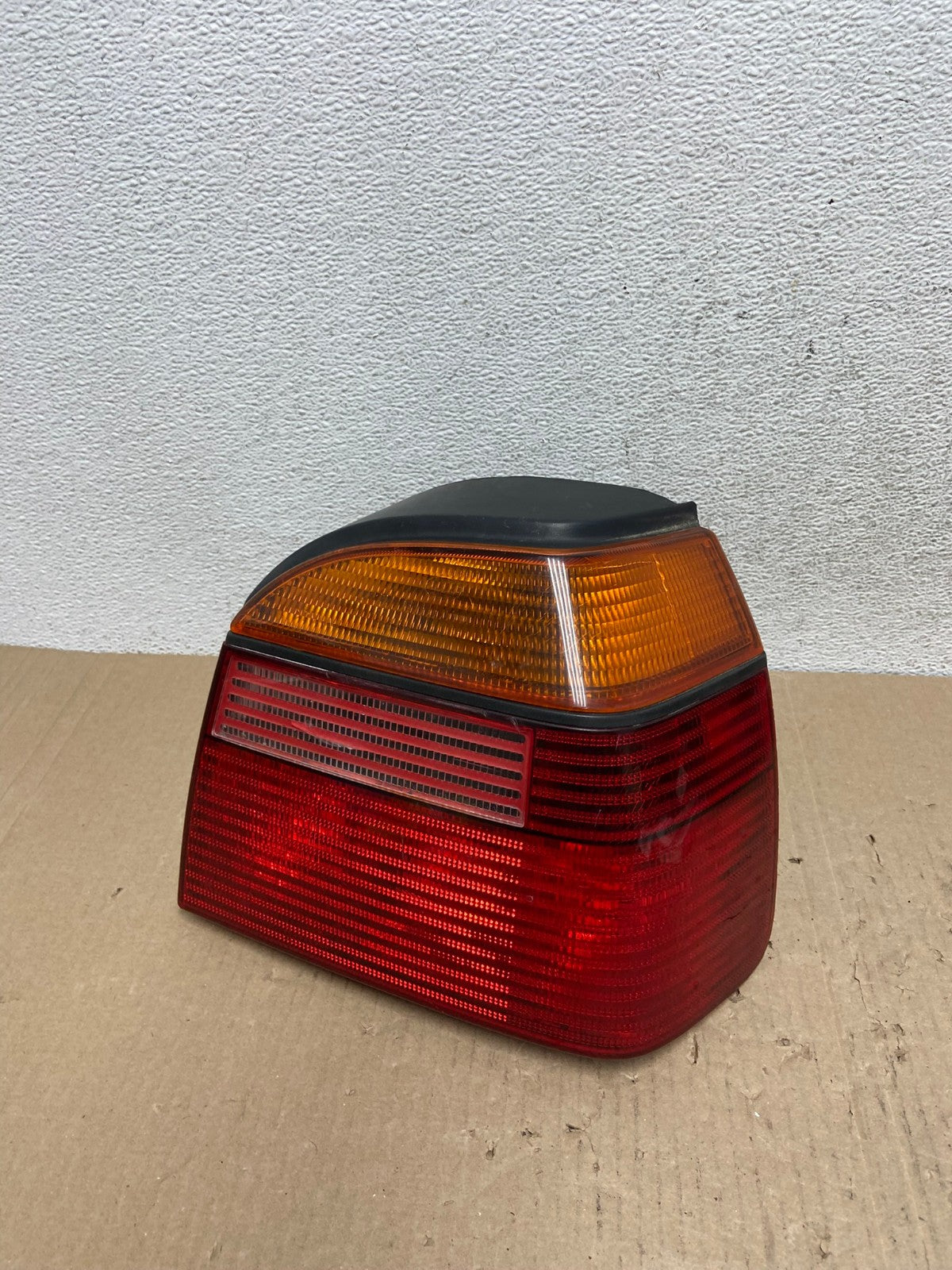 1997-2003 Volkswagen Golf MK3 Right Passenger RH Side Tail Light AE9658 LK0