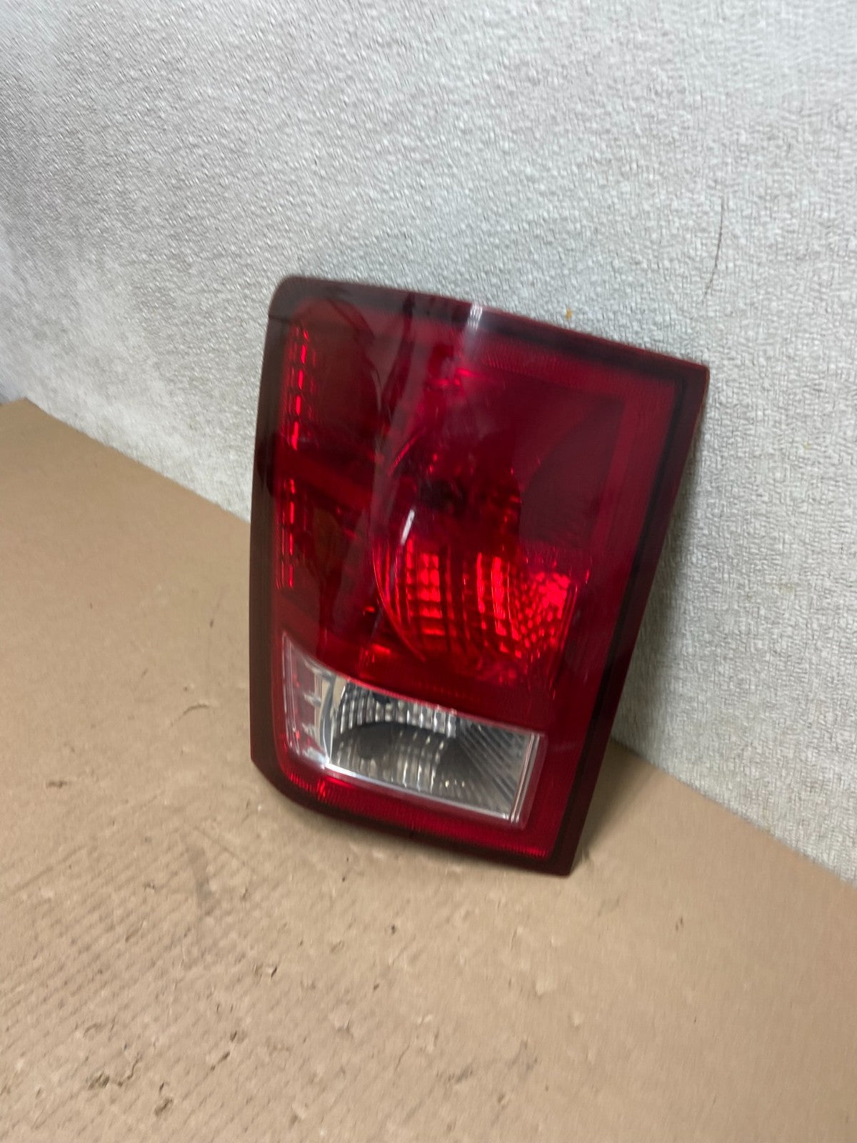 2007 2008 2009 2010 Jeep Grand Cherokee Left Driver Lh Tail Light Oem AB5948 LK1