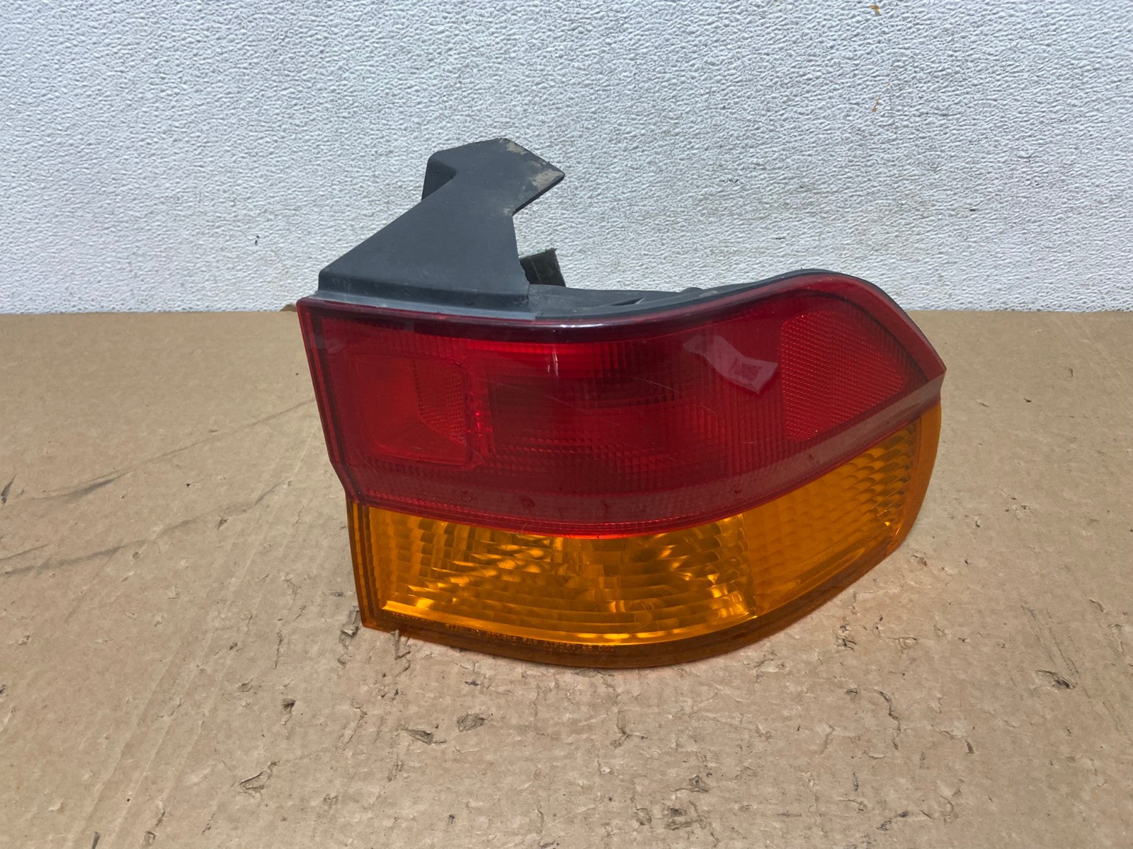 2002 2003 2004 Honda Odyssey Right Passenger Side Tail Light AG1299 LK0