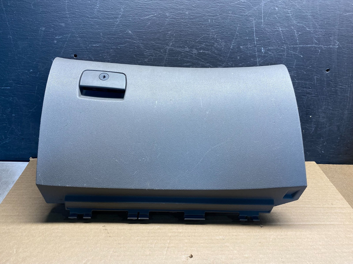 2009 - 2017 Chevrolet Traverse Right Passenger Side Glove Box AI0034 DW0