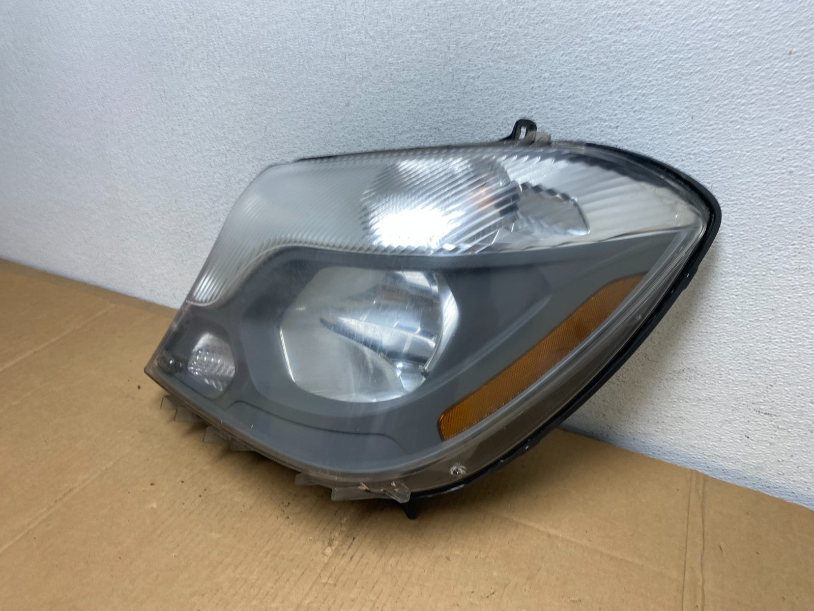 2014 to 2017 Mercedes Sprinter Headlight Left Driver LH Halogen AD0745 DW1