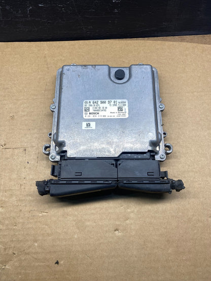 2010 to 2018 Mercedes Sprinter ECU ECM Engine Control Module Unit AC8677 DG0