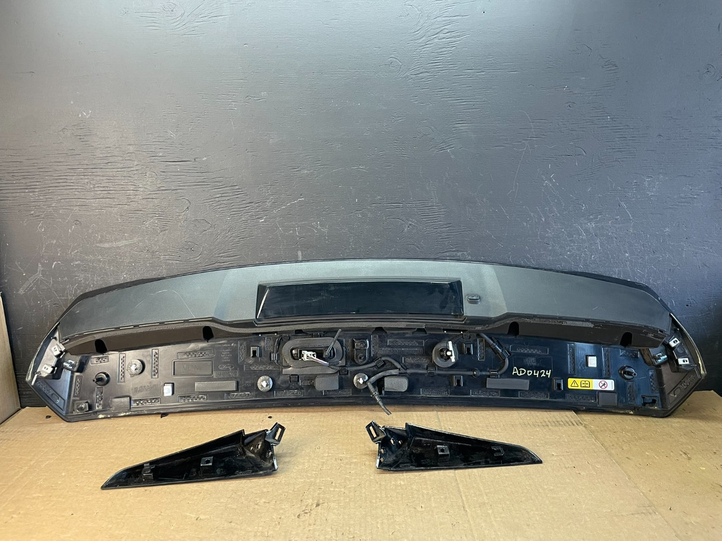 2020 to 2023 Ford Explorer Rear Liftgate Spoiler Wing AD0424 DG5