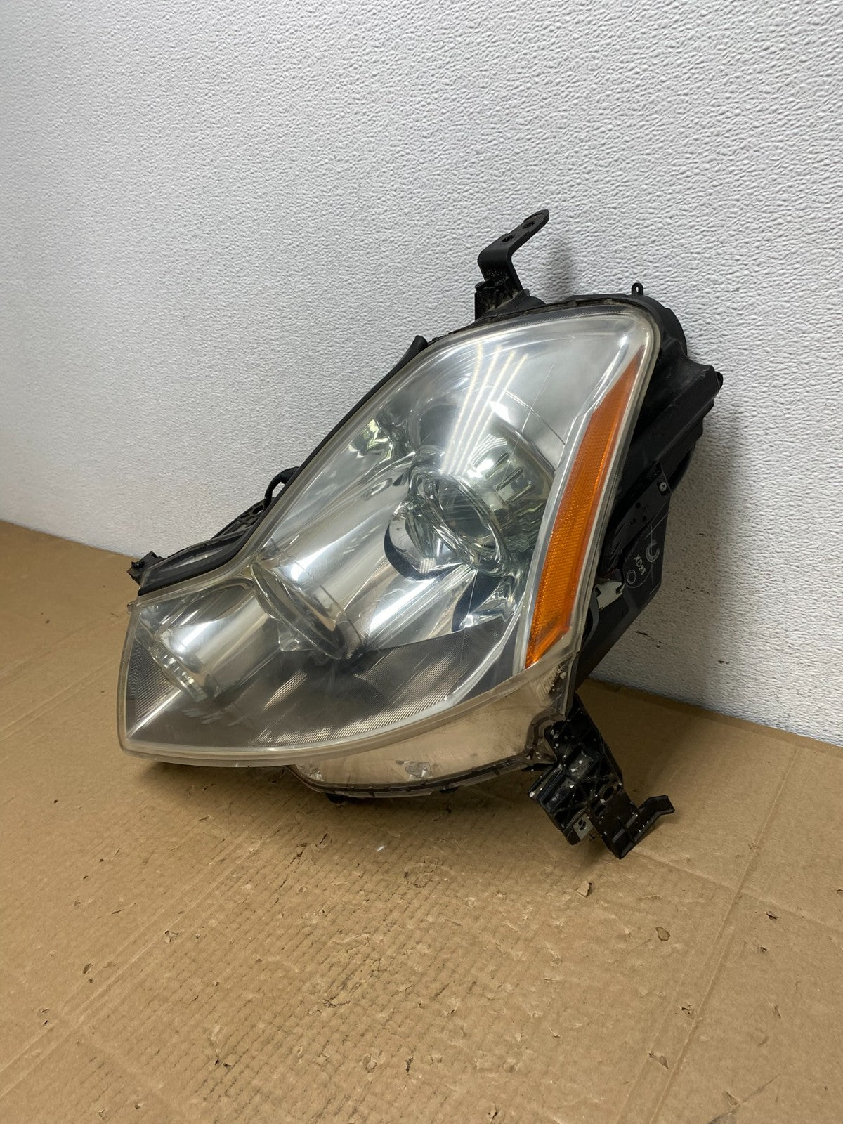 2006 to 2010 Infiniti M35 Left Driver Side Hid Xenon Headlight AD2357 DW1