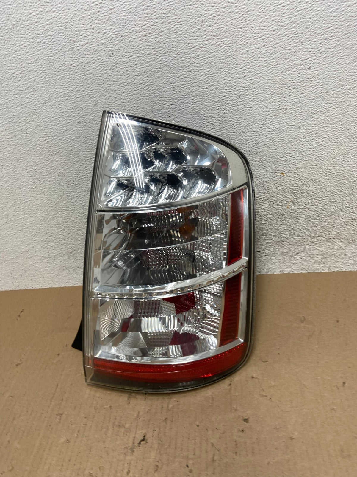 2006 to 2009 Toyota Prius Tail Light Right Passenger Side AE7314 LK0