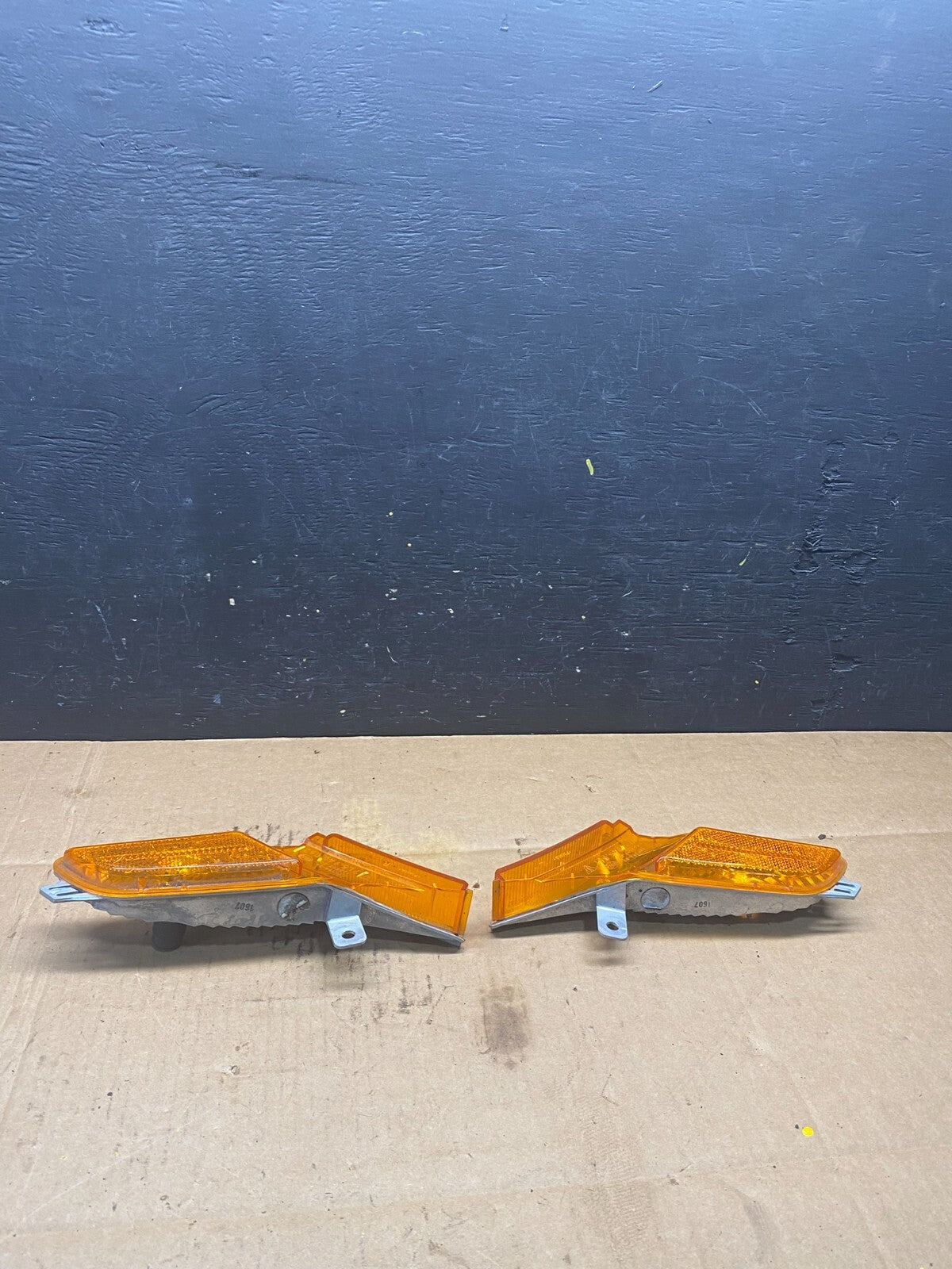 2008 2009 2010 Porsche Cayenne Left+Right Set Marker Orange Turn Light O1304 DG4