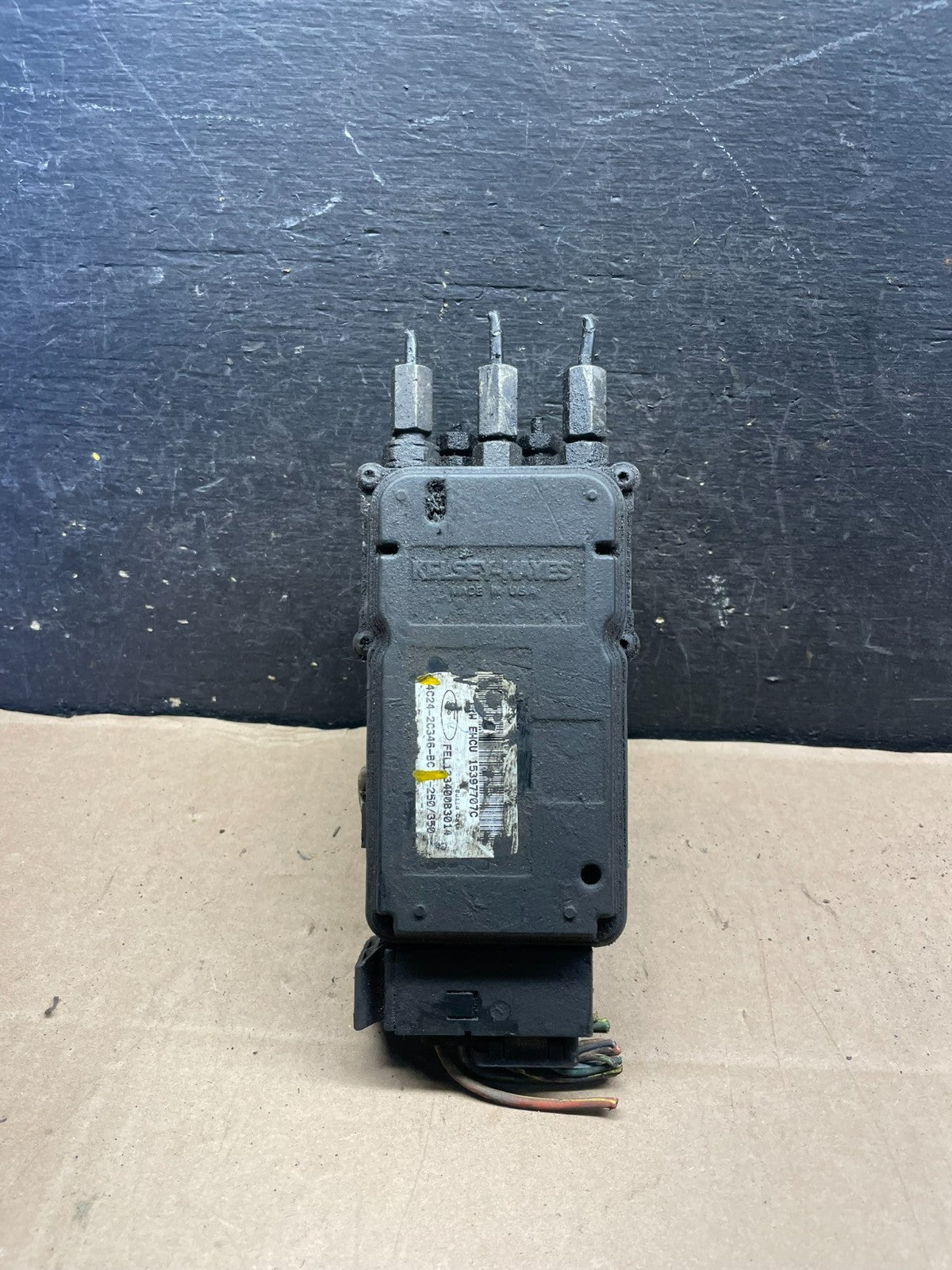 2004 2007 Ford E250 E350 Econoline Anti-Lock ABS Antilock Brake Pump S8249 DG0