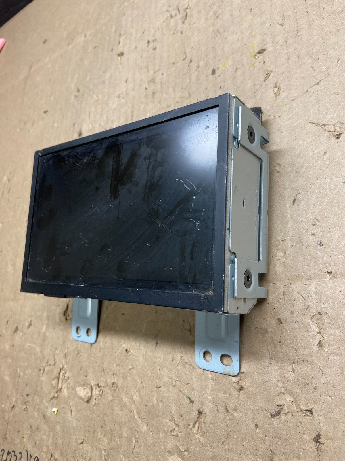 2008 to 2012 Nissan Armada QX56 Display Screen Information U4725 DG2
