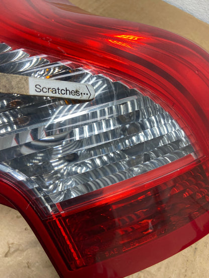 2009 to 2011 Volvo XC60 Right Passenger RH Tail Light AD1303 LK3