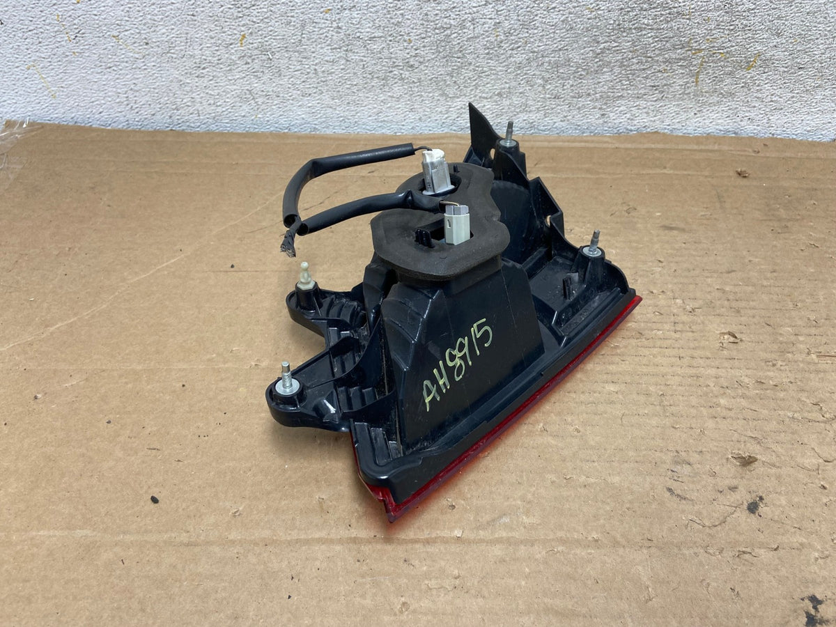 2010-2014 Subaru Outback Left Driver Lh Side Inner Tail Light AH8915 LK5