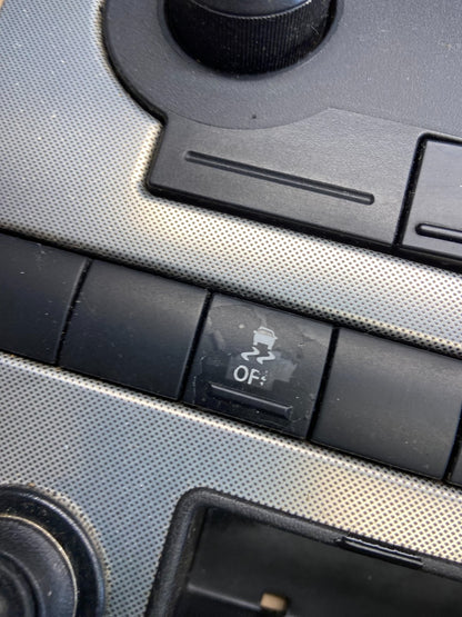 2005 2006 2007 Jeep Commander Grand Cherokee A/C Climate Control Bezel AD7111 DG2