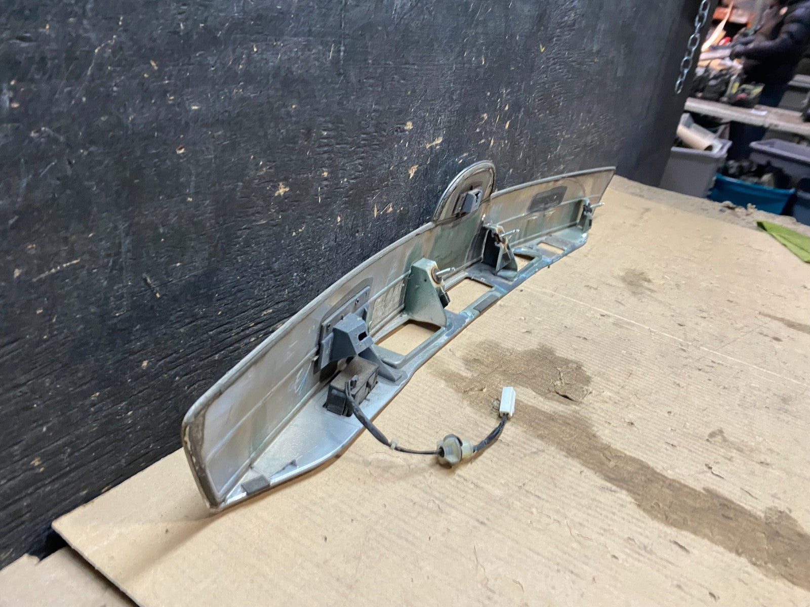 2007-2014 Mazda CX-9 Trunk Lid Garnish Panel Molding Trim W/O Camera X3323 DG9
